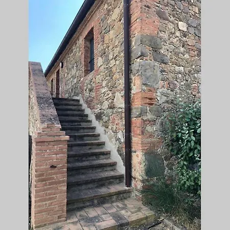 Casetta Tre Poderi Papaveri Monte Cucco